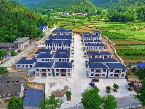 盐源县梅雨镇娃儿嘴易地扶贫安置点工程